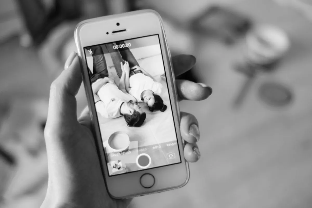 phone date